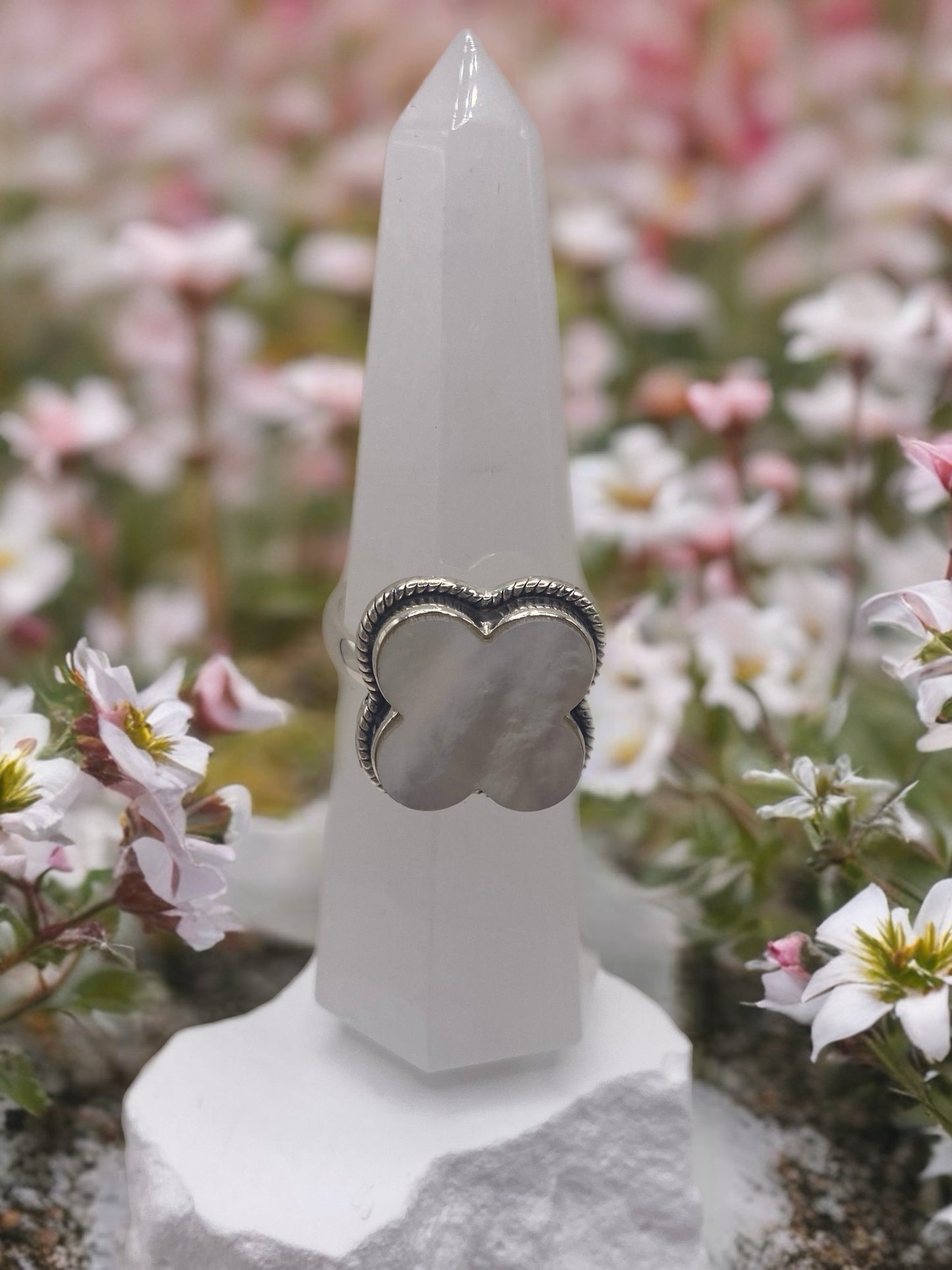 Size 10 Mother of pearl sterling silver