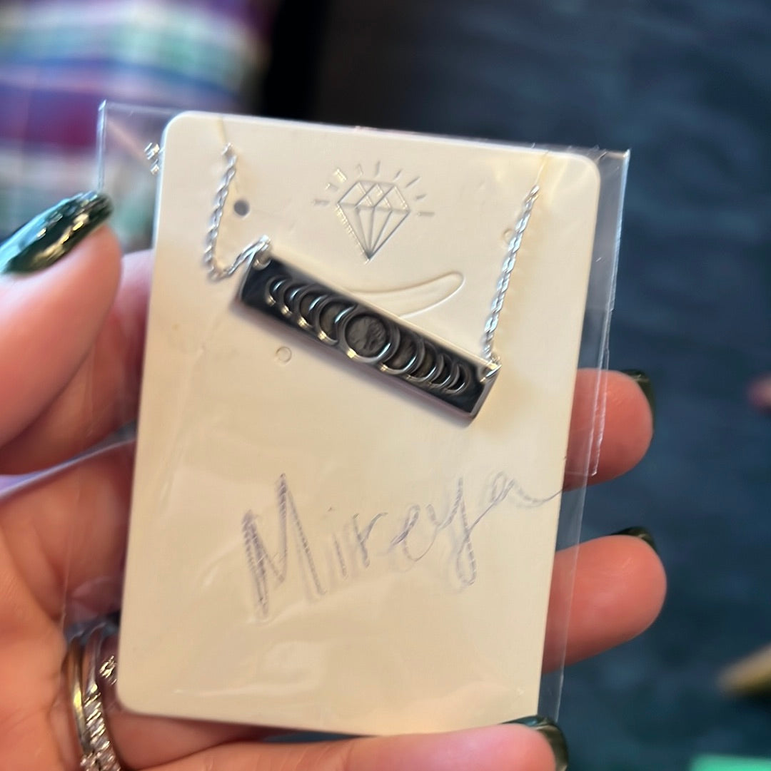Reserved Mireya acg