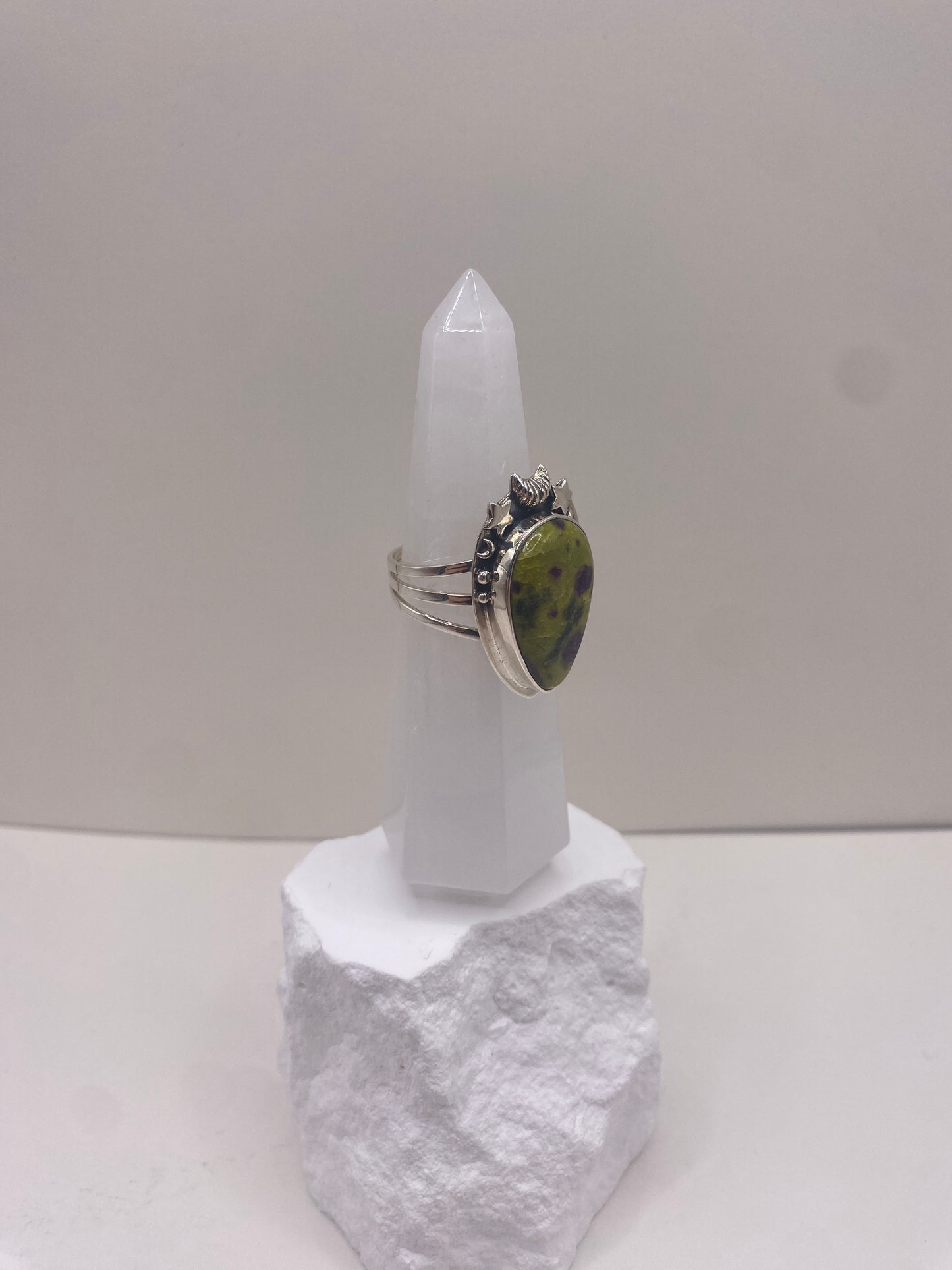 Size 9 Atlantisite sterling silver
