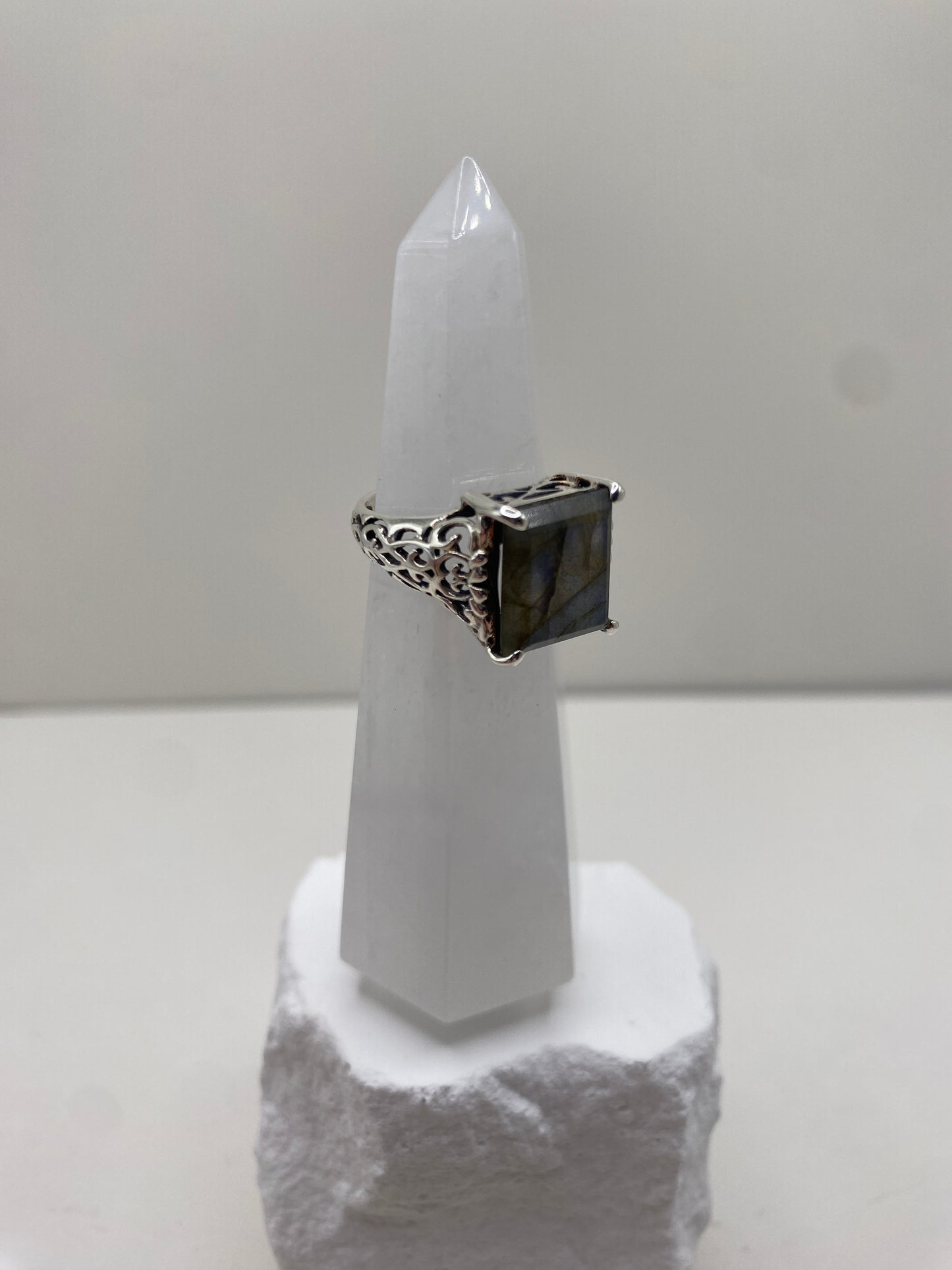 Size 6.75 labradorite sterling silver