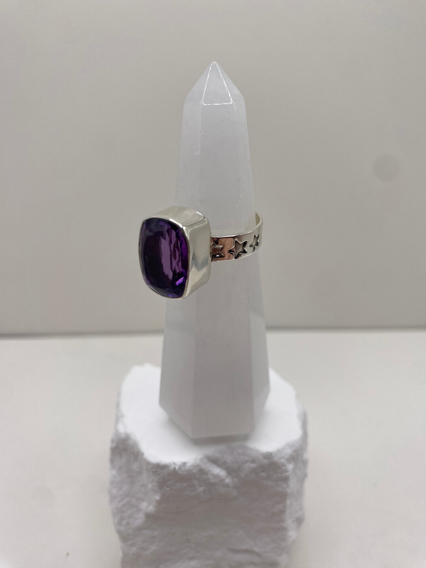 Size 7 amethyst sterling silver