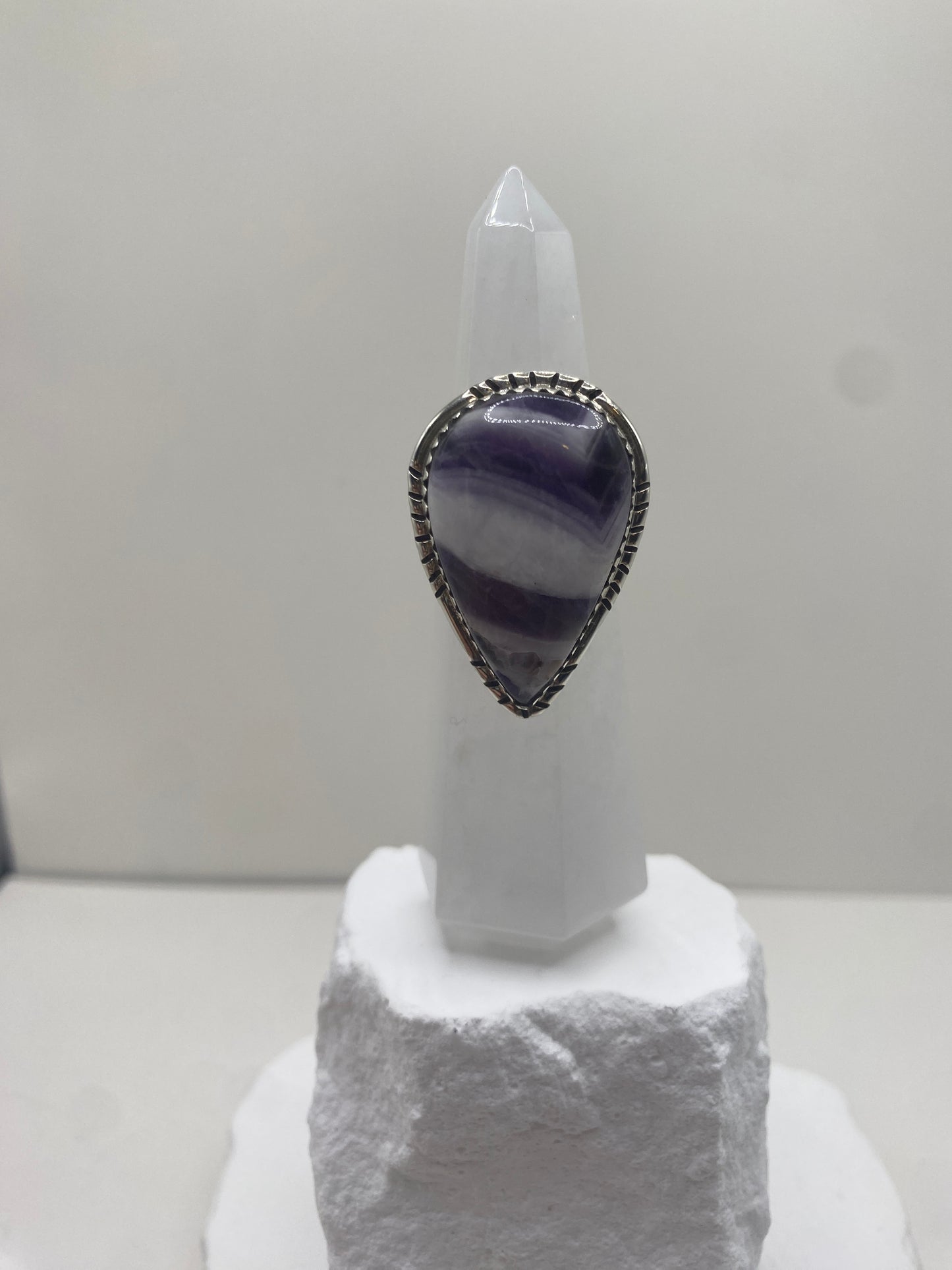 Size 8.5 chevron amethyst sterling silver
