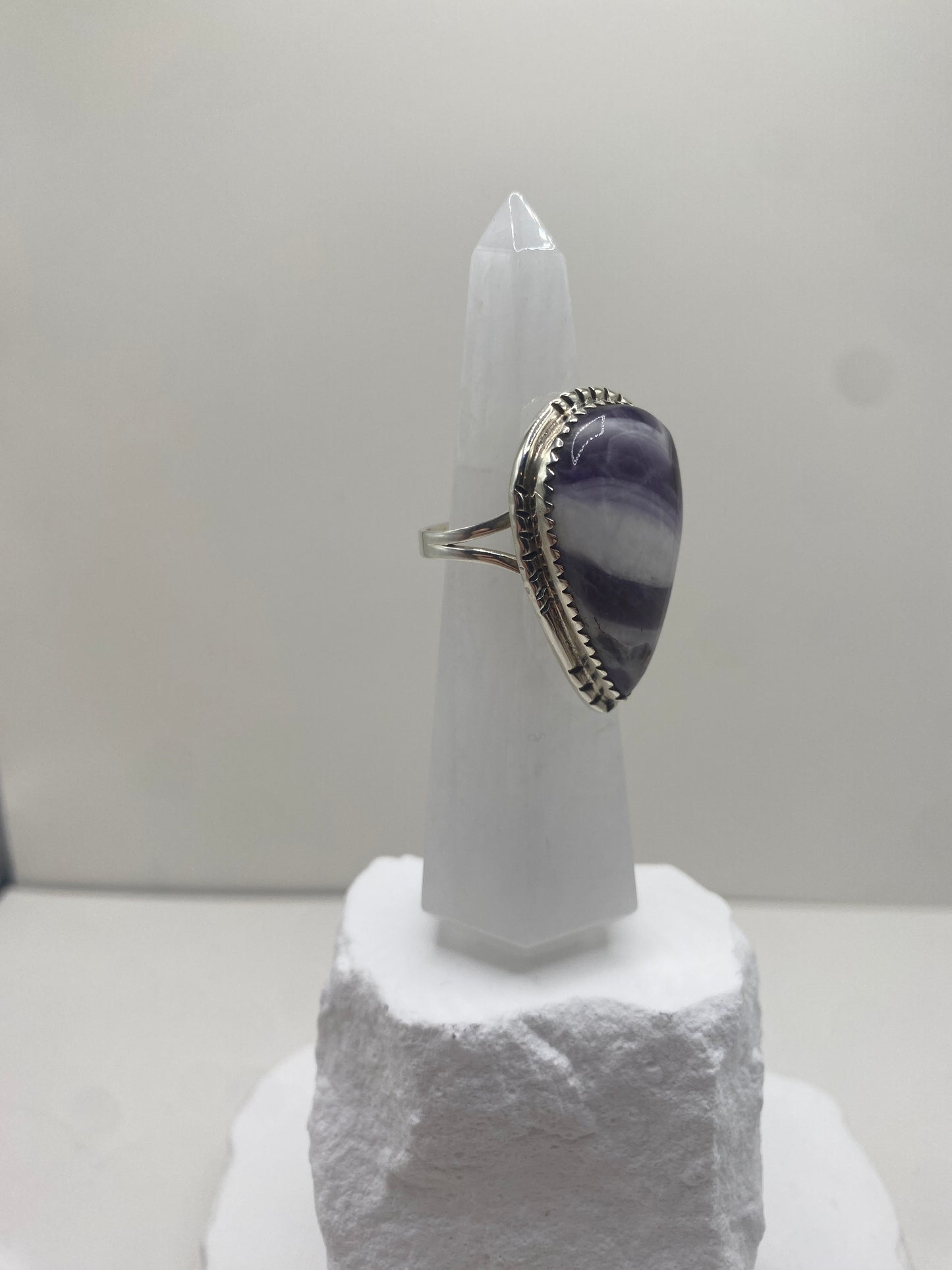 Size 8.5 chevron amethyst sterling silver
