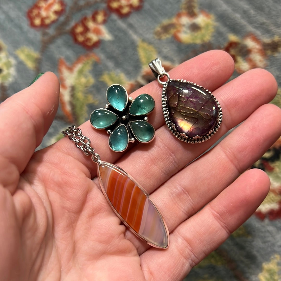 Reserved glamma Kai + 4 additional choker chains