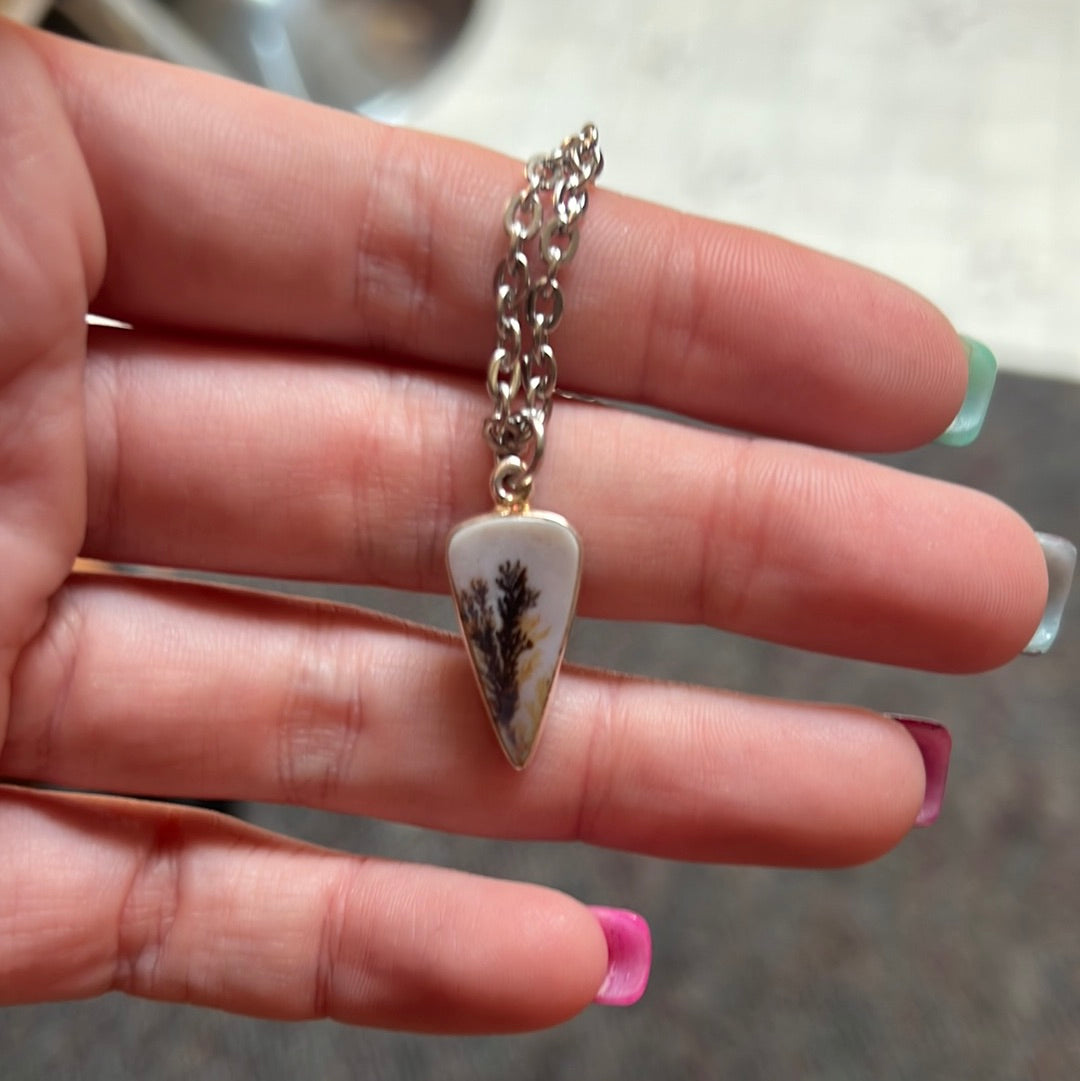 Reserved marina lone wolf lady