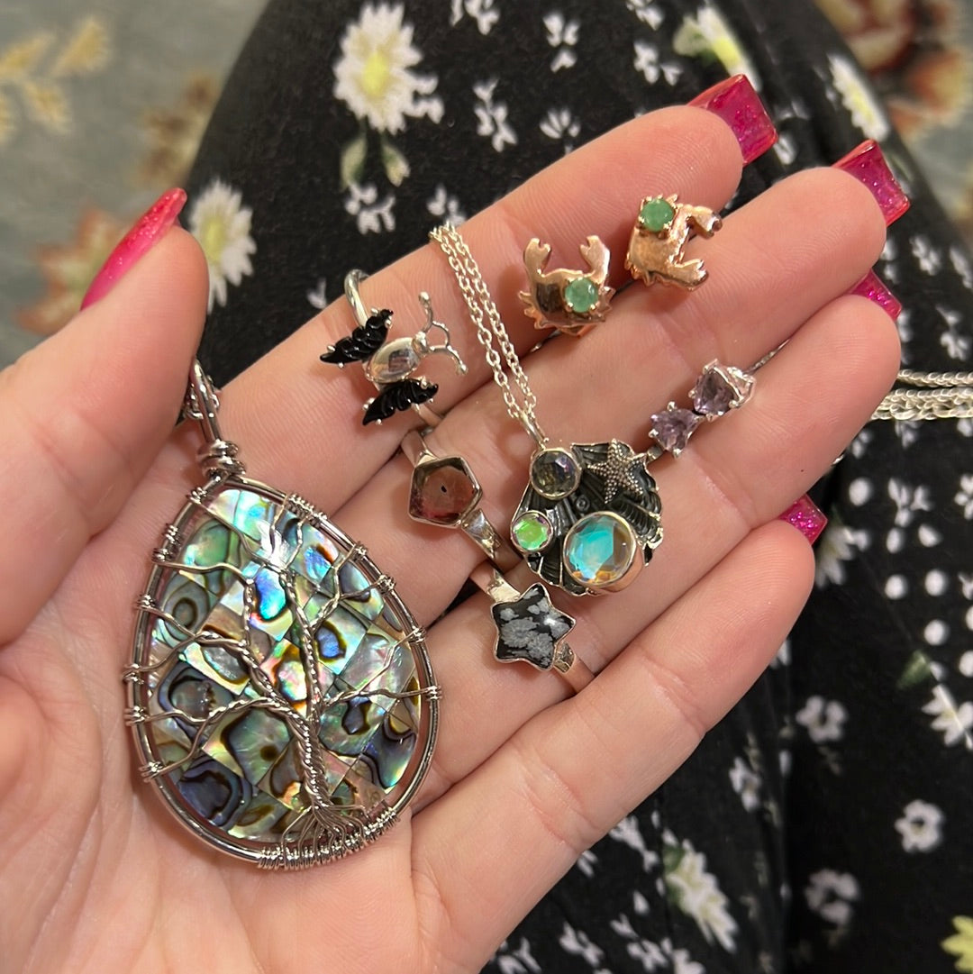 Reserved photo by itzel