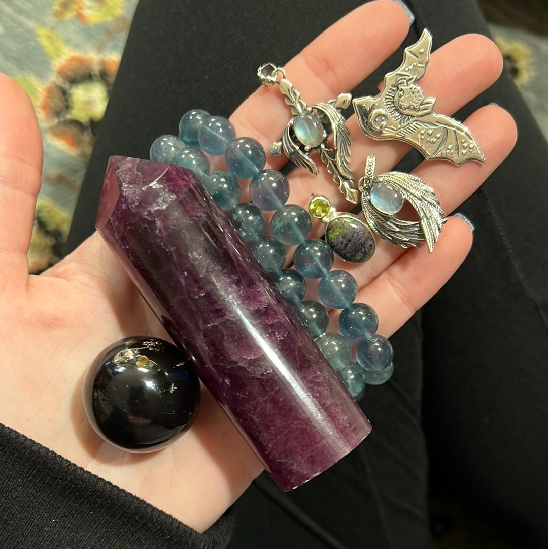 Reserved photo by itzel