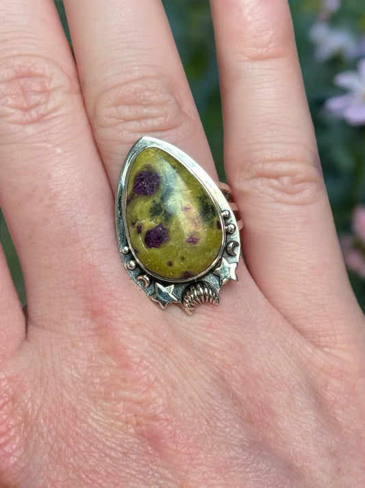 Size 9 Atlantisite sterling silver