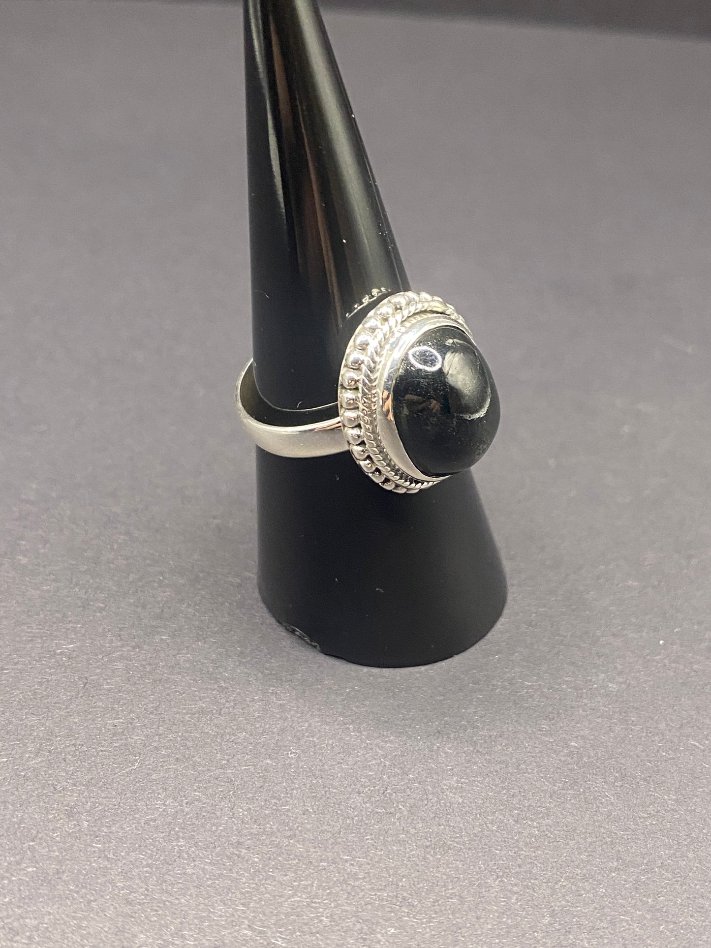 Size 7.75 black star diopside sterling silver