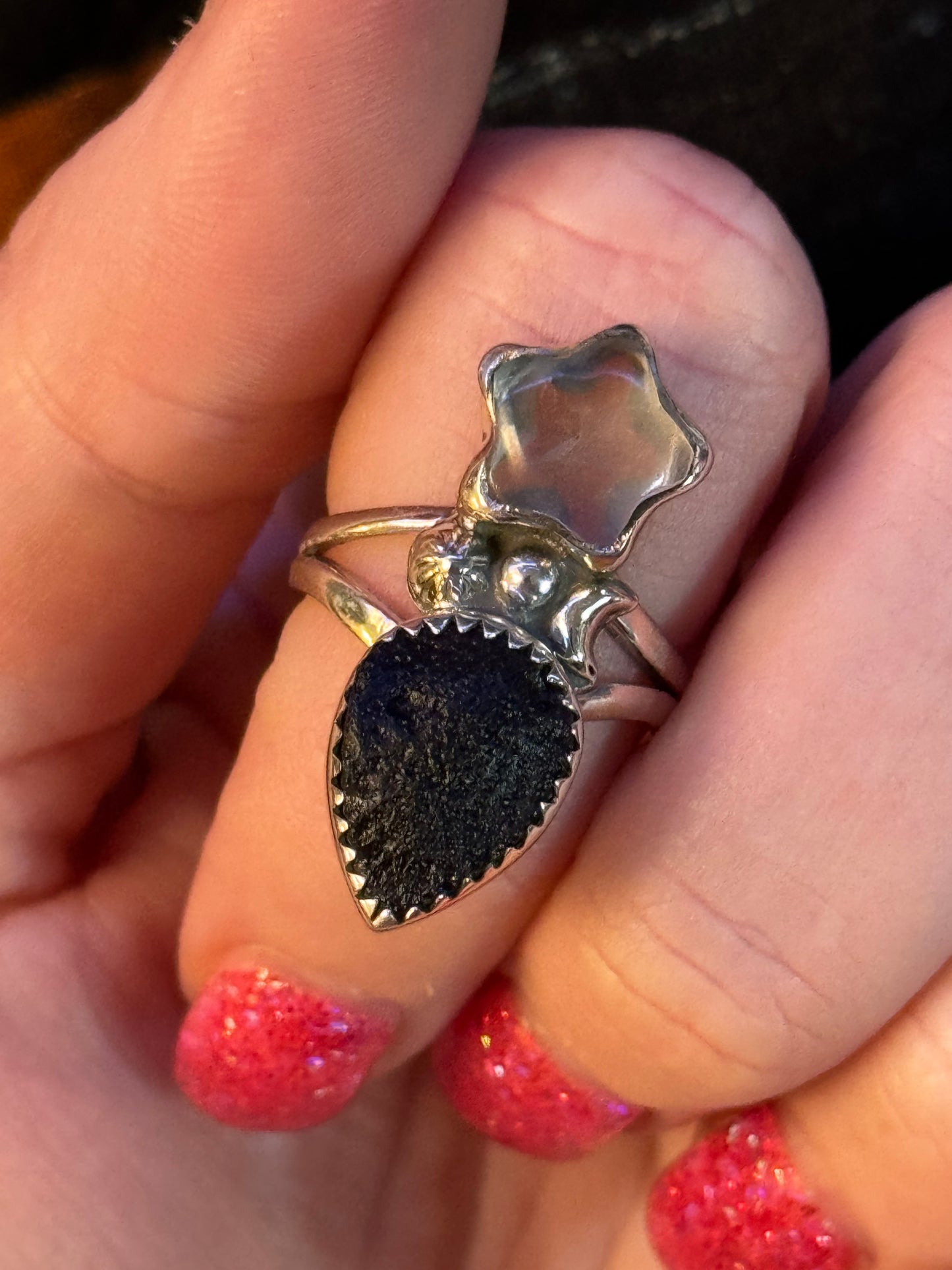 Reserved dahli lion mph