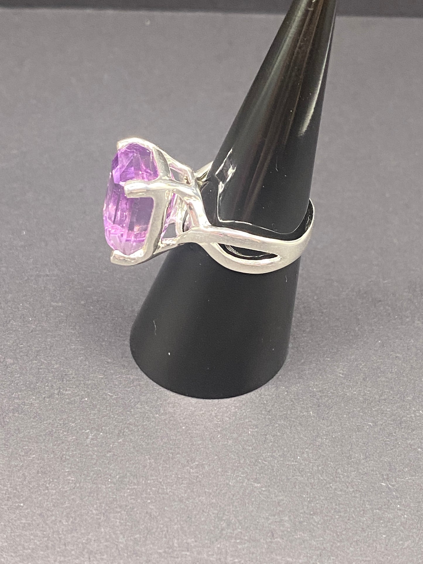 Size 8 amethyst sterling silver