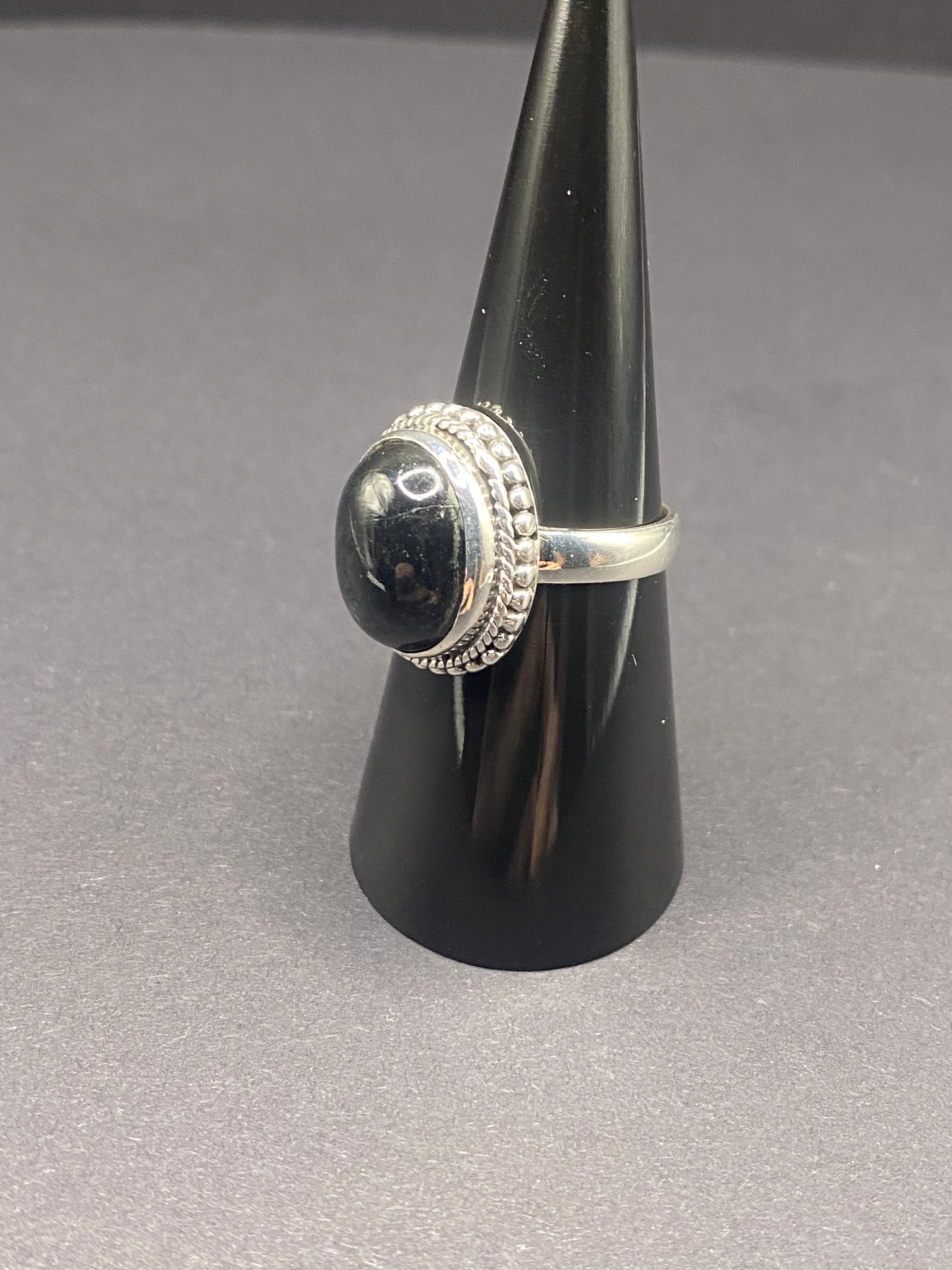 Size 7.75 black star diopside sterling silver