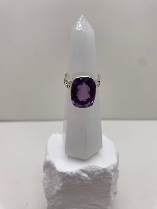 Size 7 amethyst sterling silver