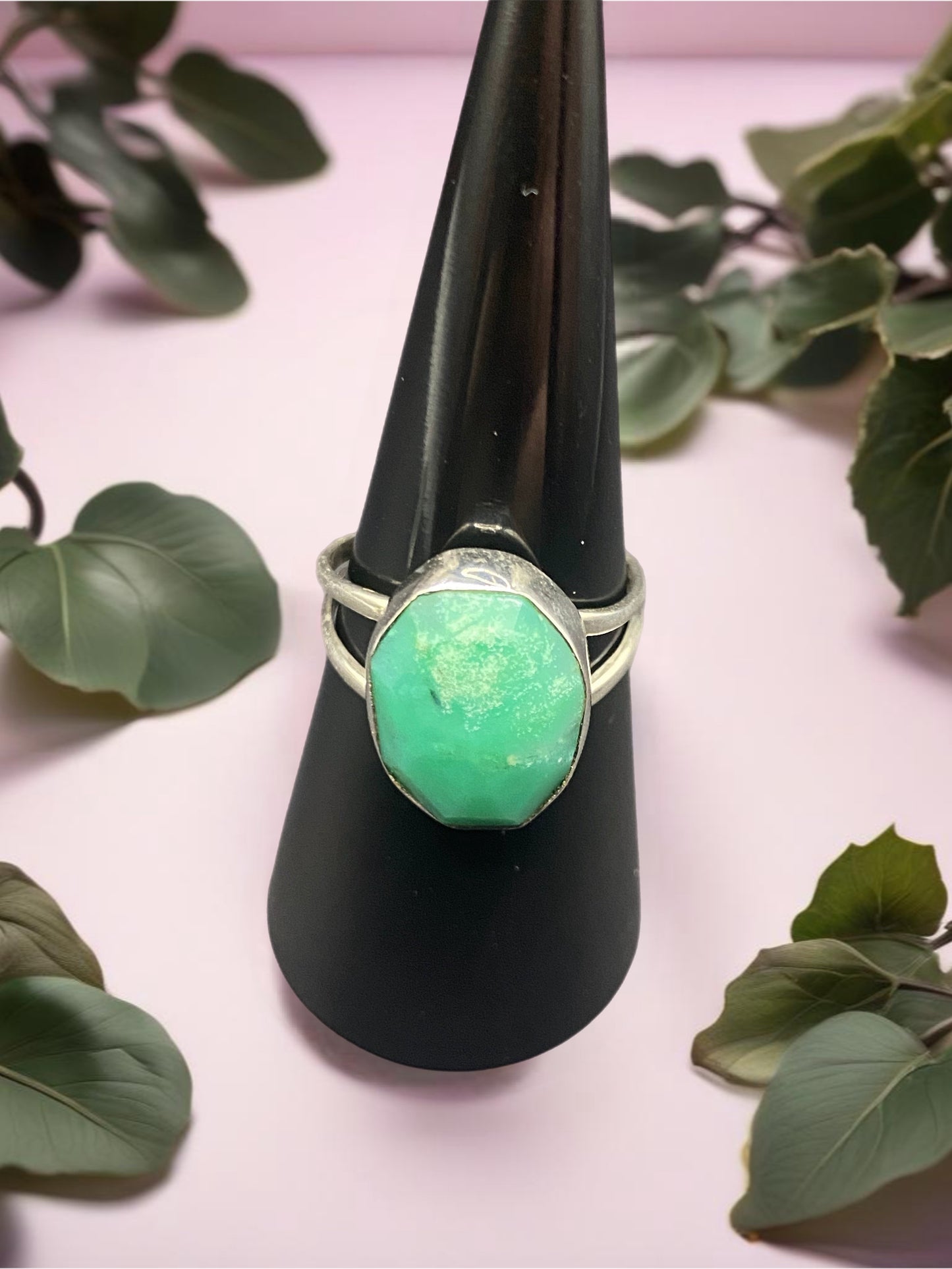 Chrysoprase Size 7.75 Sterling Silver