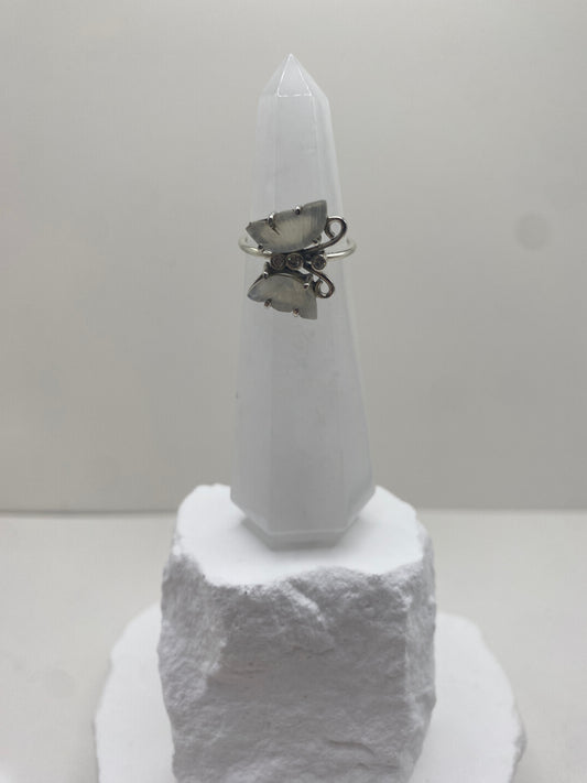 Size 6.5 moonstone sterling silver