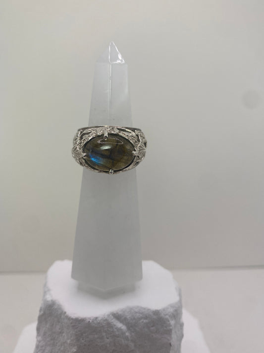 Size 8 labradorite sterling silver