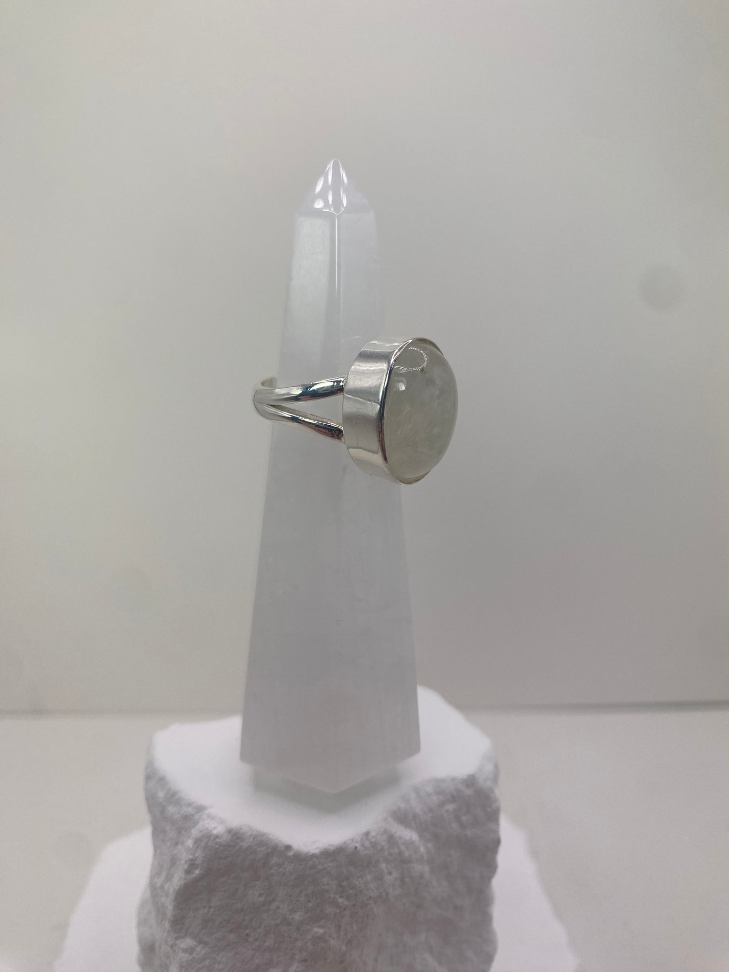 Size 6.5 moonstone sterling silver