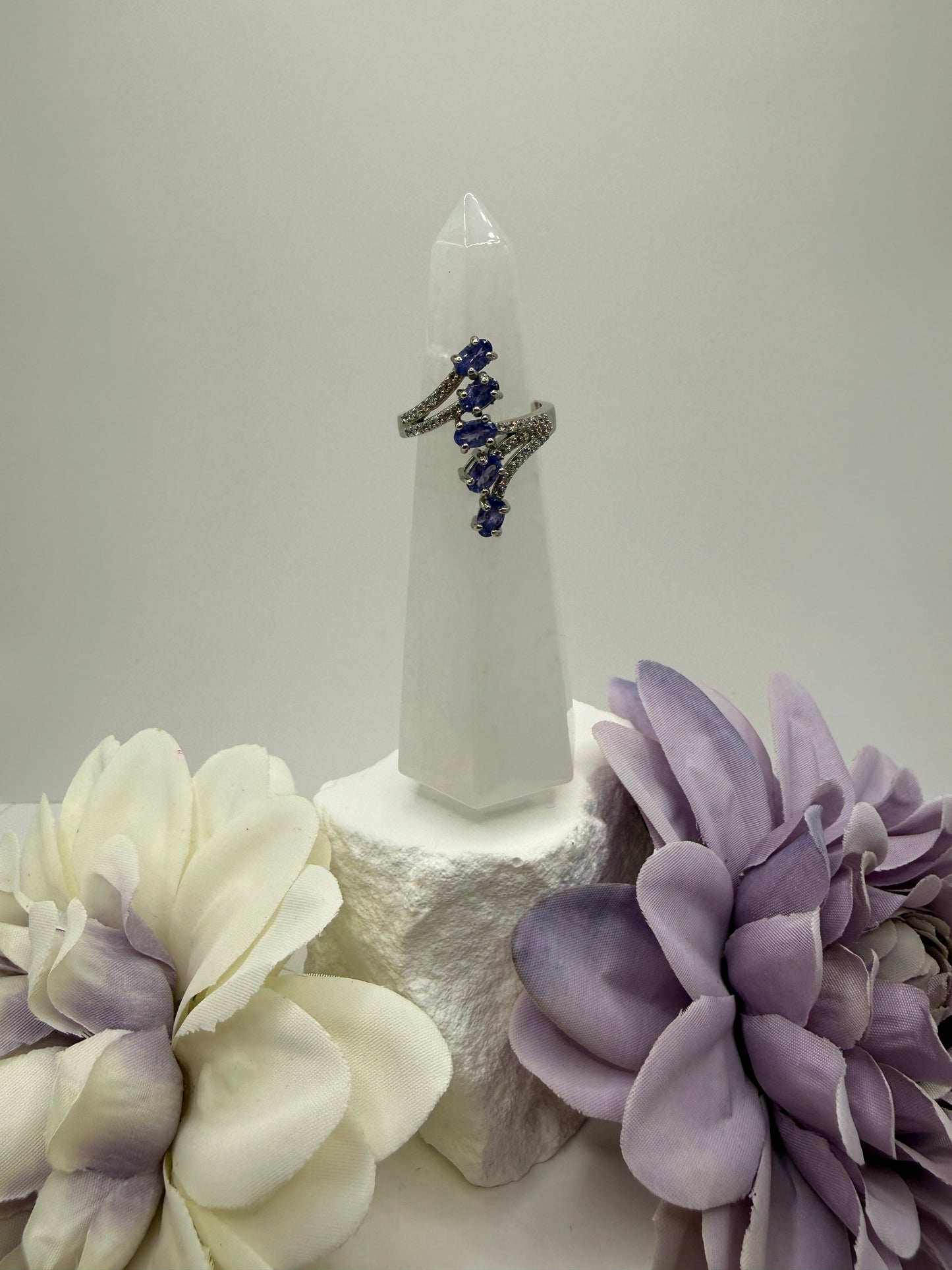 Tanzanite and quartz size 6 sterling silver