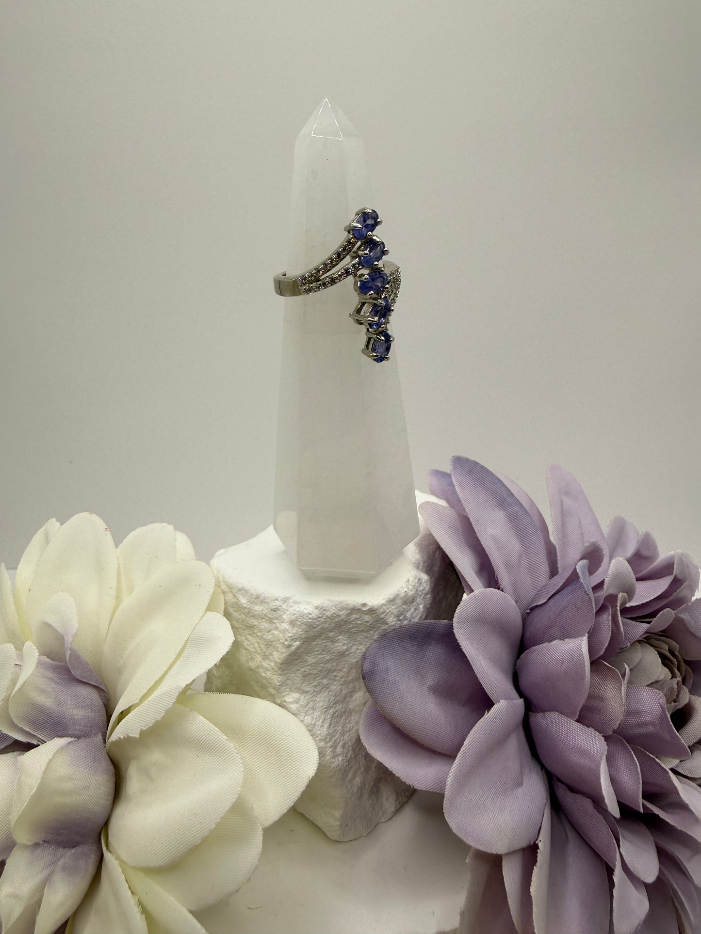 Tanzanite and quartz size 6 sterling silver