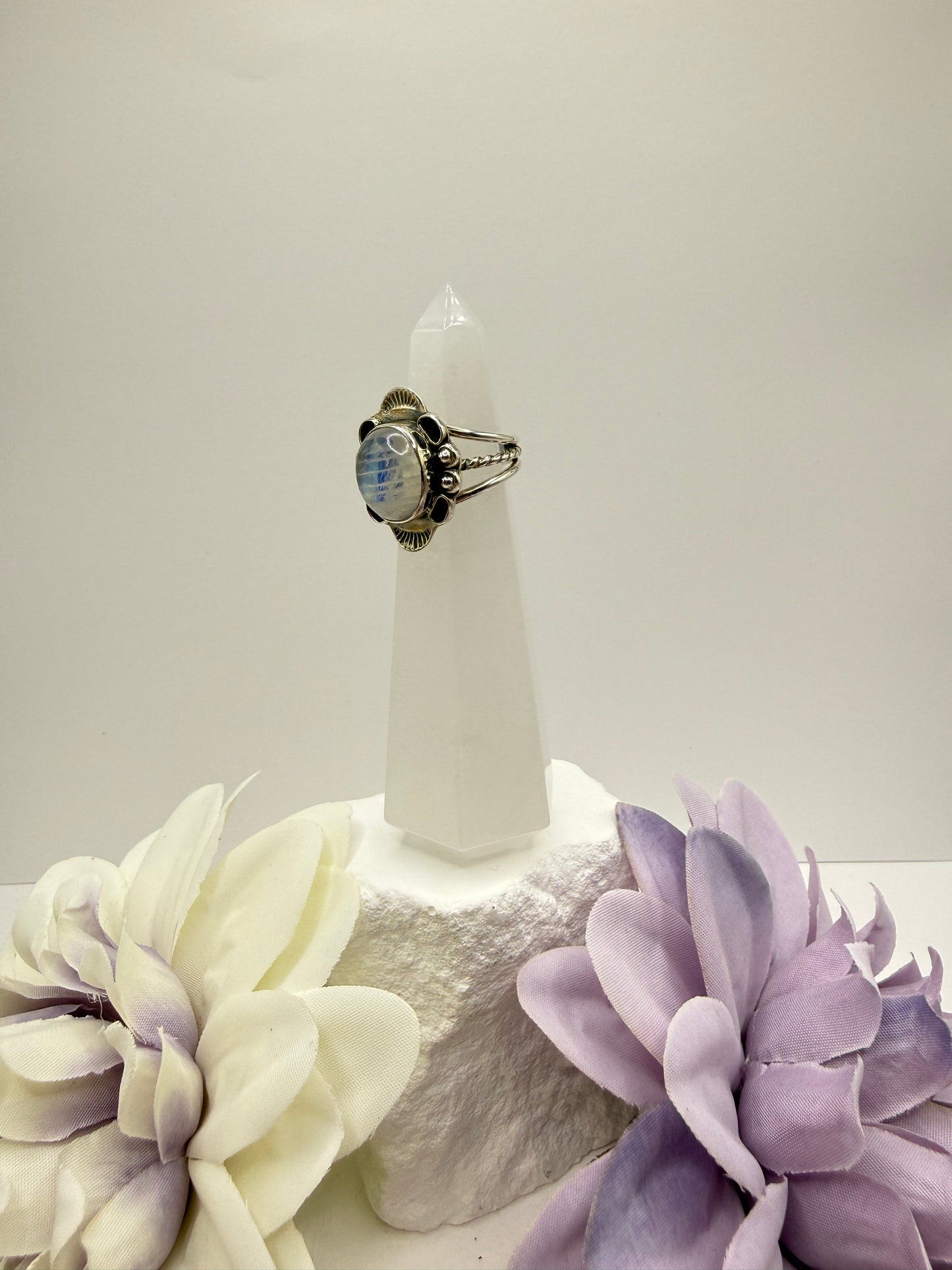 Moonstone size 5 sterling silver