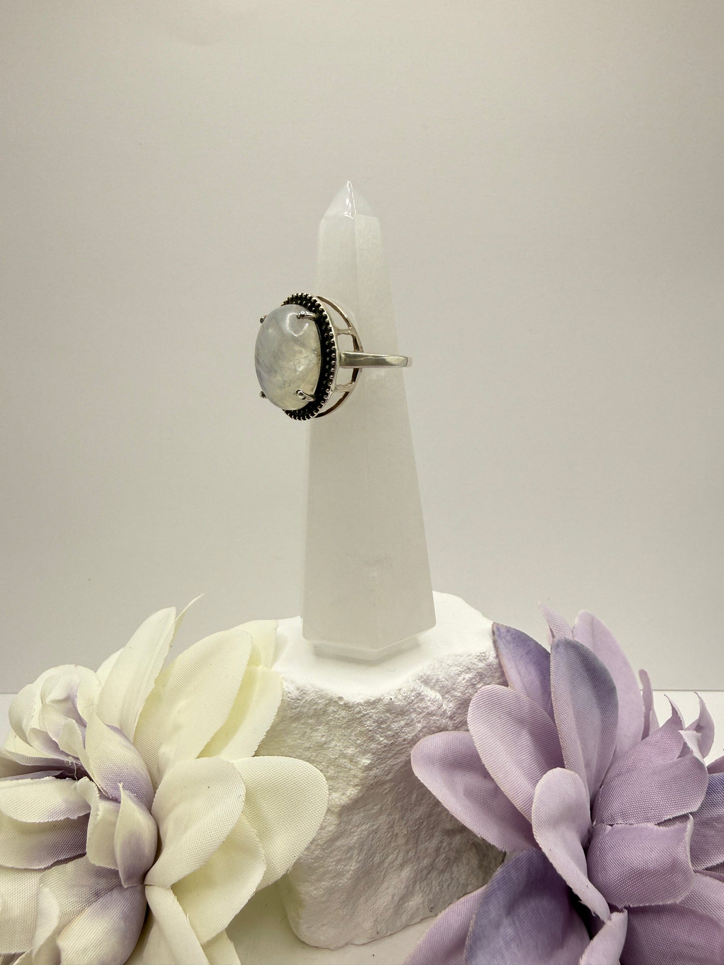 Moonstone size 6.25 sterling silver